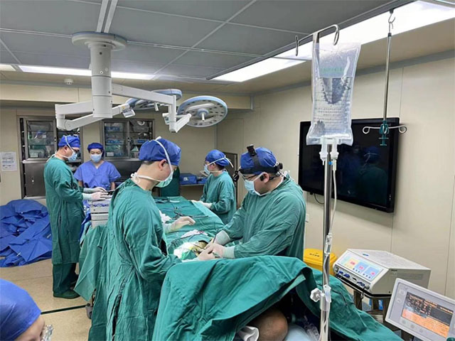 脊柱外科微创新突破！盈康一生旗下四川友谊医院成功实施OLIF手术